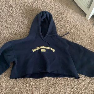 Cropped navy blue hoodie